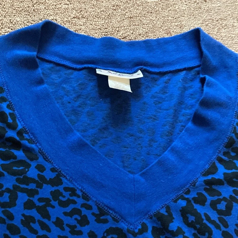 Self Esteem Leopard print long sleeve shirt-juniors medium - Picture 3 of 6